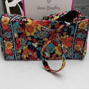 Large Duffel Travel Bag Happy Snails NWOT